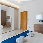 Vivere Penthouse Sea View, 2 Suites, 2 Baths,