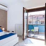 Vivere Penthouse Sea View, 2 Suites, 2 Baths,