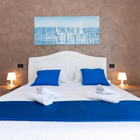 Apartment Penthouse Sea View, 2 Suites, 2 Baths,