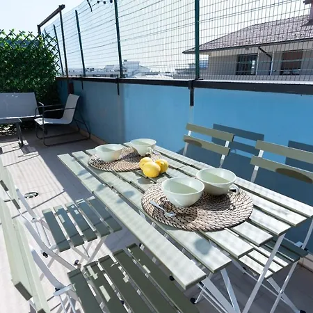 Apartment Penthouse Sea View, 2 Suites, 2 Baths, Pescara