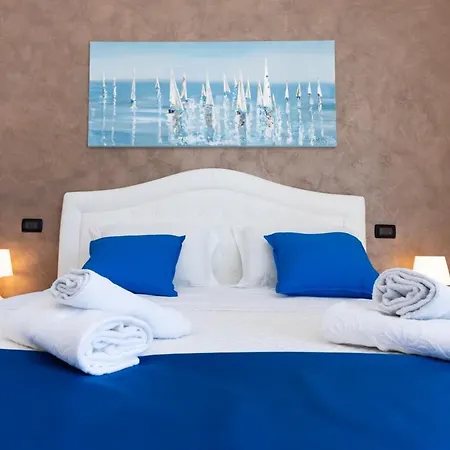 Vivere Penthouse Sea View, 2 Suites, 2 Baths, * Pescara