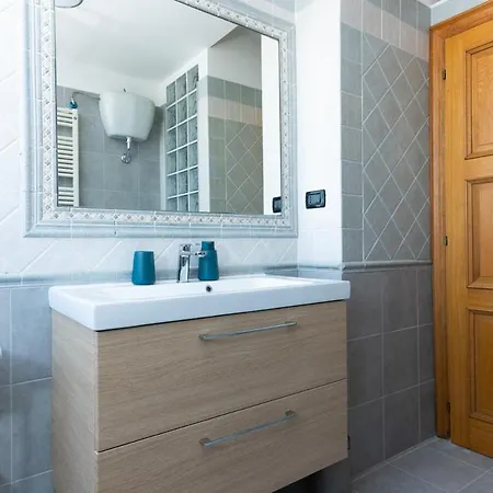 Daire Vivere Penthouse Sea View, 2 Suites, 2 Baths, Pescara
