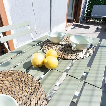 Apartment Penthouse Sea View, 2 Suites, 2 Baths,