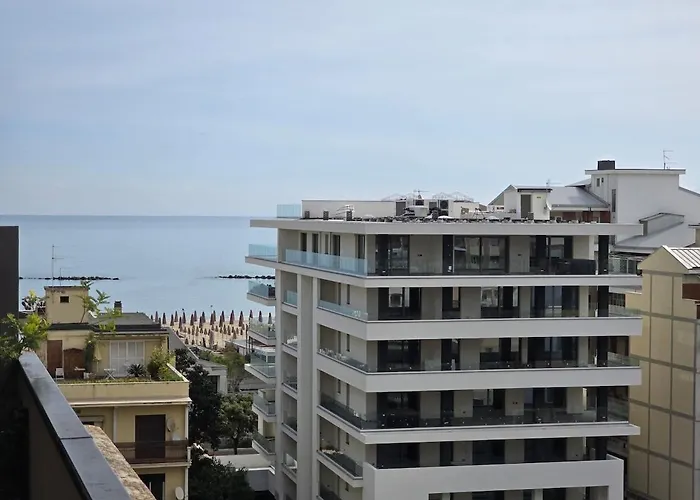 Vivere Penthouse Sea View, 2 Suites, 2 Baths, Апартаменты Пескара