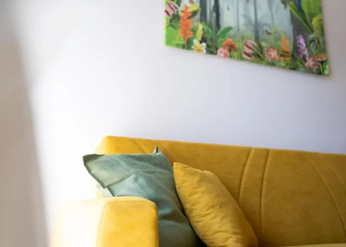 Vivere Penthouse Sea View, 2 Suites, 2 Baths, Пескара