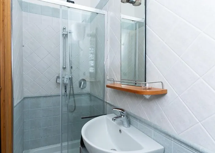 Vivere Penthouse Sea View, 2 Suites, 2 Baths,